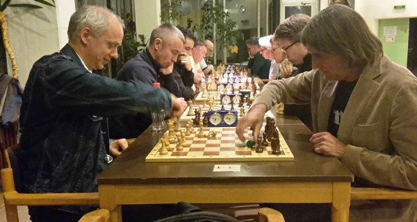 Schnellschach-Grandprix: Klaus Förster 5:0