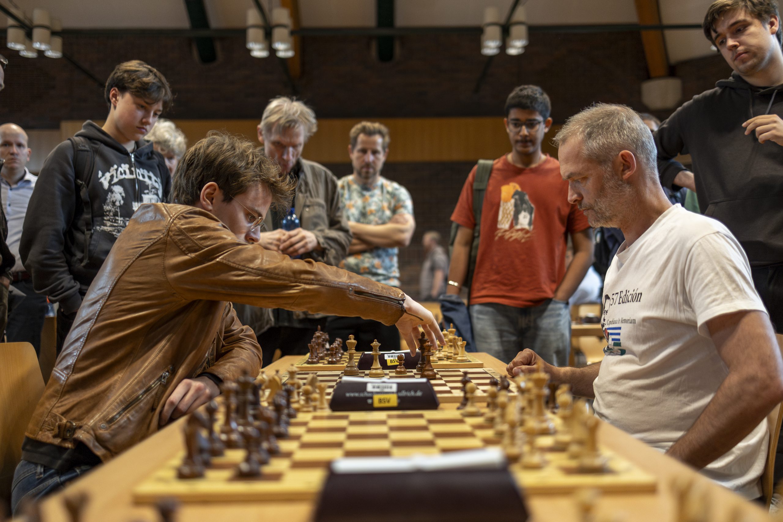 Großes Bundesliga-Blitzturnier mit 5000 Euro Preisfonds Großes Bundesliga-Blitzturnier mit 5000 Euro Preisfonds